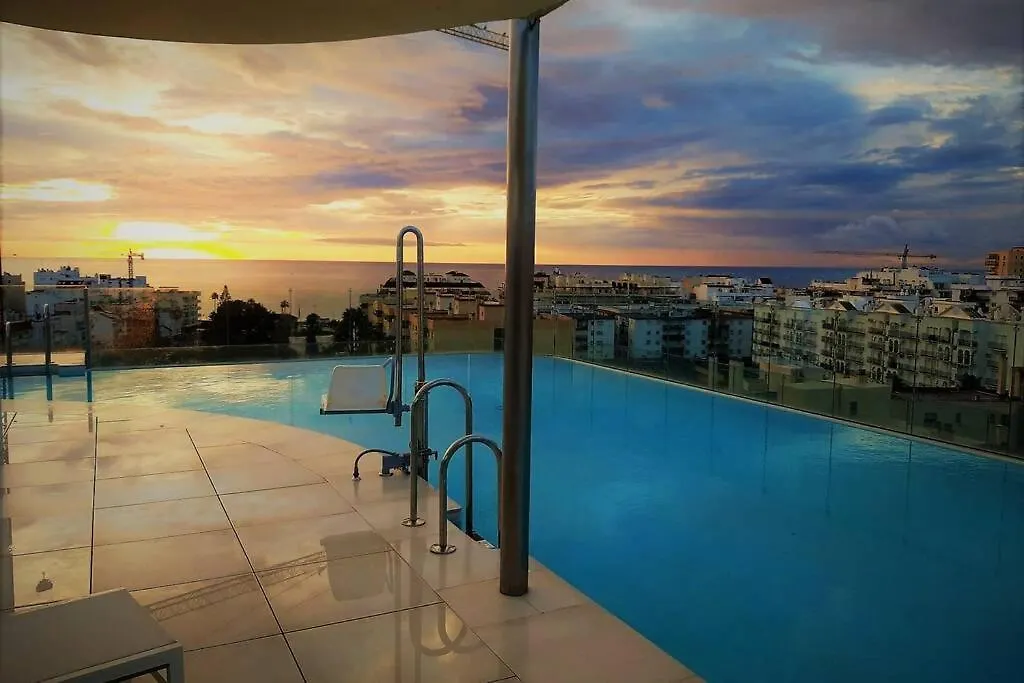 Keywise Family Luxury Infinity Beach & Golf Estepona 0*,  Španělsko